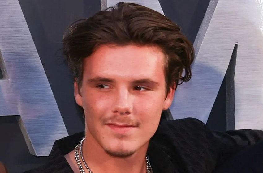  Cruz Beckham spotted walking around with mystery bag and heals his heart with several ‘girlfriends’