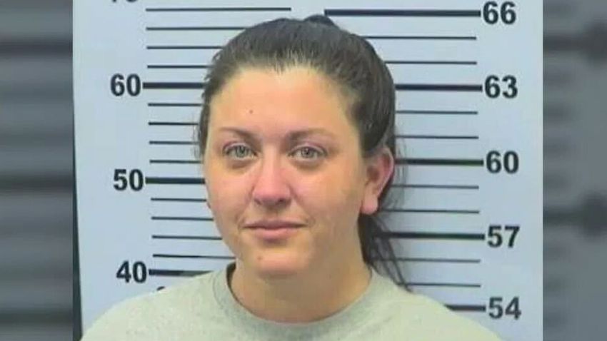  Alabama paramedic, mother supplied underaged teens with alcohol, vapes: police