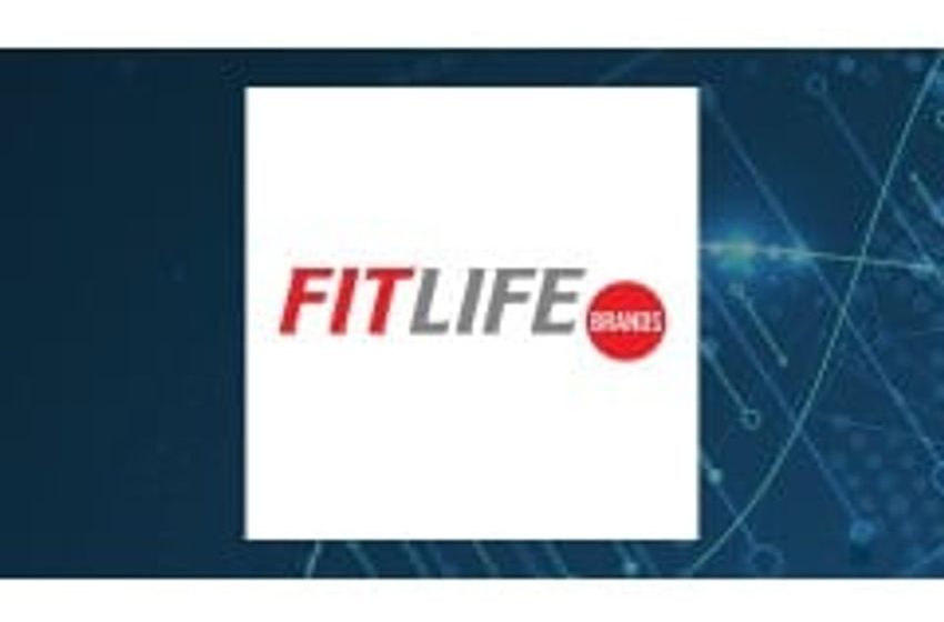  Comparing FitLife Brands (NASDAQ:FTLF) and SNDL (NASDAQ:SNDL)
