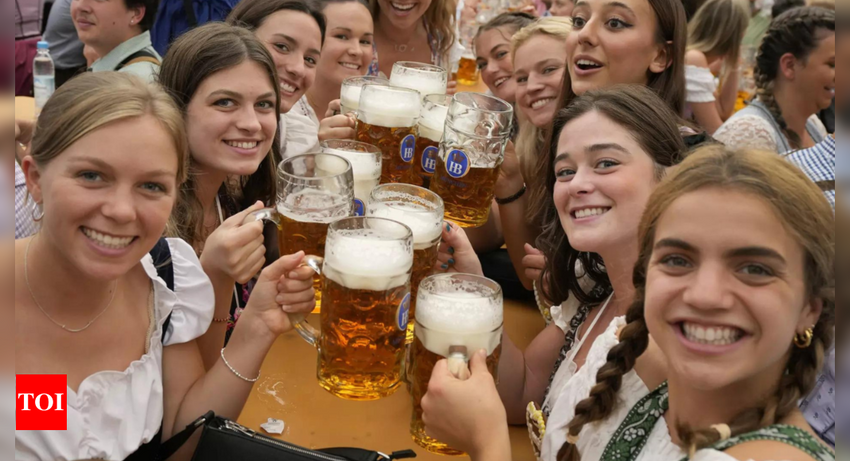  No weed, just beer: Bavaria bans smoking cannabis at Oktoberfest and beer gardens