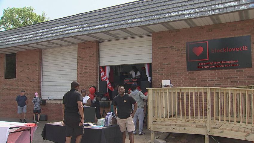  Non-profit celebrates grand opening of community service center