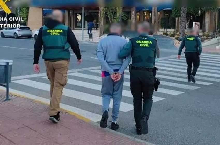  Armed Spanish police arrest Irish gangster (36) in major cannabis trafficking investigation