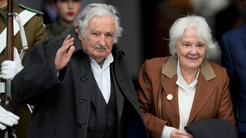  Former Uruguayan President Jose Mujica announces esophageal cancer diagnosis