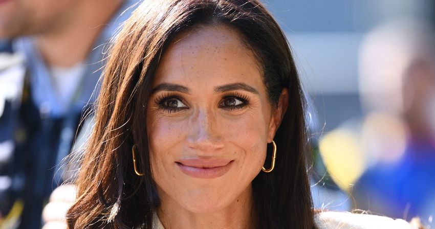  Is Meghan Markle Filming Her Netflix Show on a Stinky Weed Farm?