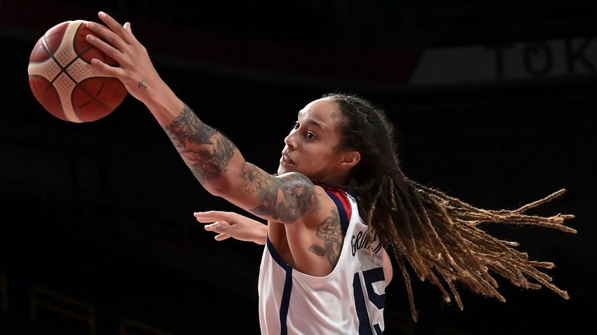  Brittney Griner reflects on ‘Coming Home’ after nearly 300 days in a Russian prison