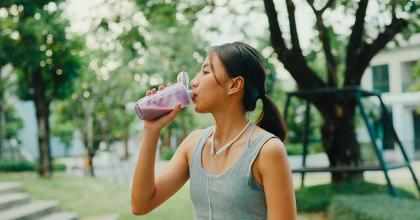  15 Best Vegan Protein Powders, According to Editors and Reviews