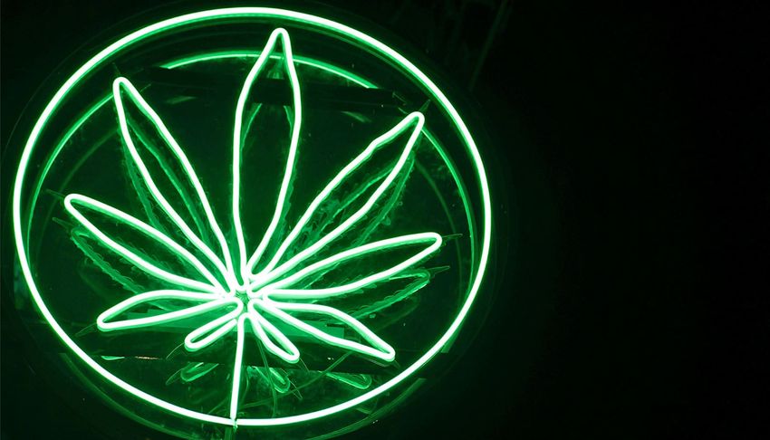 How does legal weed affect mental health prescriptions?