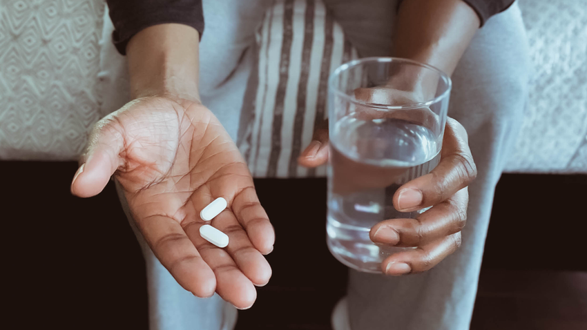 Doctor explains five brutal health issues you can experience for taking ibuprofen after man consumed 1,176 in a month
