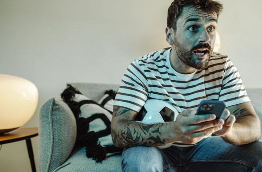  Declan Lynch: Children are falling prey to the casino on the smartphone in their pockets