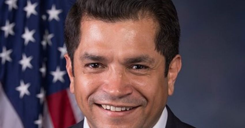  Trump White House Burns Dem Congressman With a Spicy Reply After He Tries to Dunk On Trump and Makes Up a Silly Lie About the California Marijuana Farm Raids