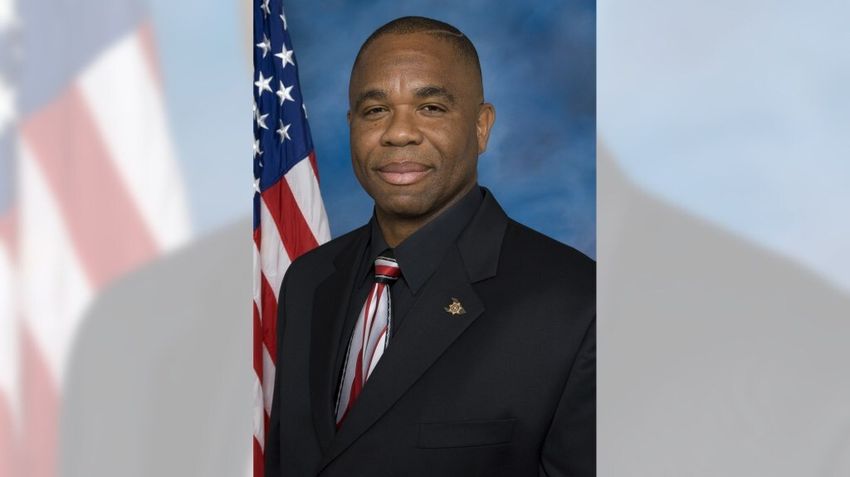  Former Barstow Mayor shocked to be indicted by Feds along with 8 Chinese nationals in marijuana grow bust at Chinese owned countertop factory; “I have no idea who these people are” [Murica]