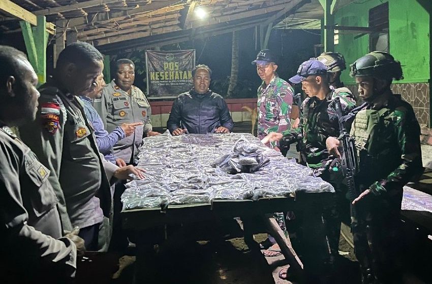  Indonesian troops seize 128 marijuana packs on PNG border