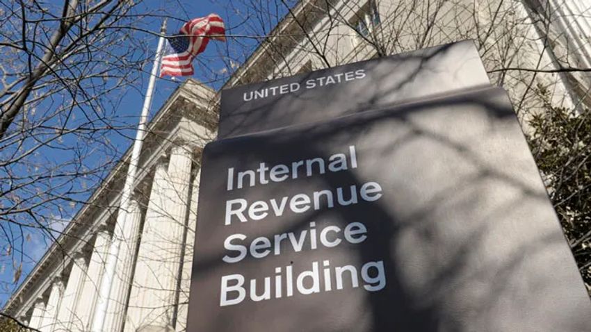  Key aide in IRS’ Tea Party targeting controversy put on leave after allegations of new anti-GOP effort