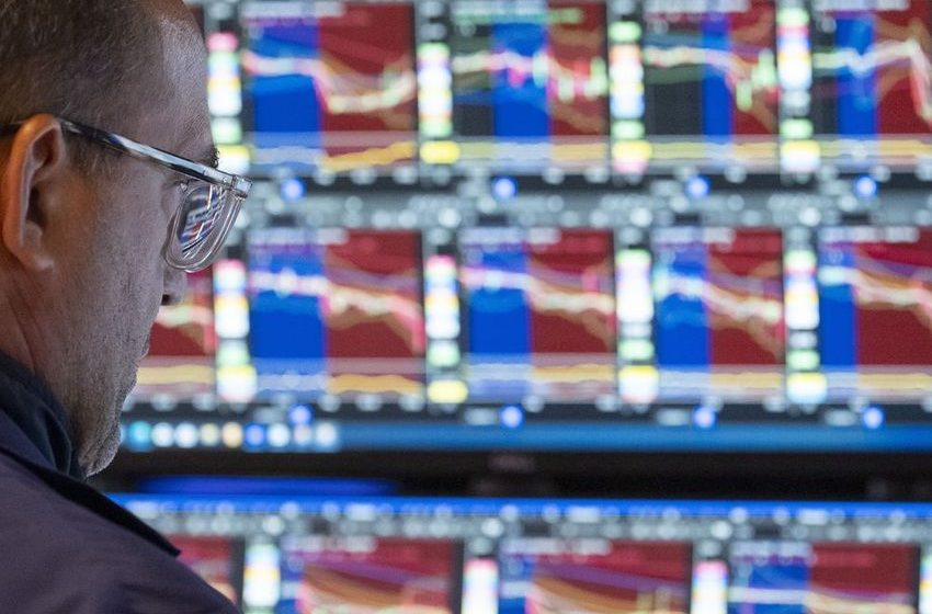  S&P/TSX composite closes slightly higher, U.S. markets slip ahead of inflation data