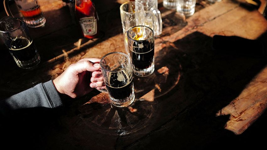  Record low number of Americans report drinking alcohol, and new teetotalers are explaining why