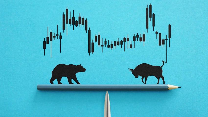  4 Stocks to Buy as They Touch 52-Week Highs and Lows