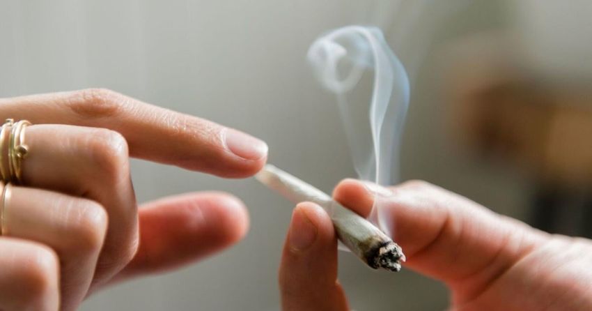 Ob/gyn group advises against cannabis use during pregnancy, recommends universal screening