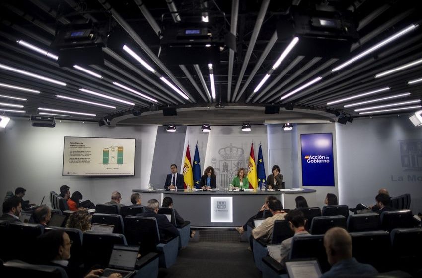  Spain Approves Decree to Legalize Medical Cannabis Use in Health Care System