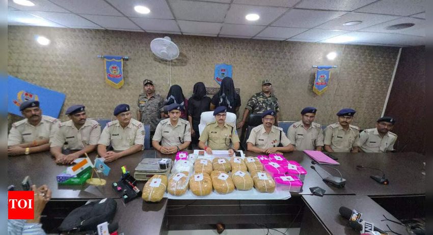  Three men held in Bokaro for drug peddling