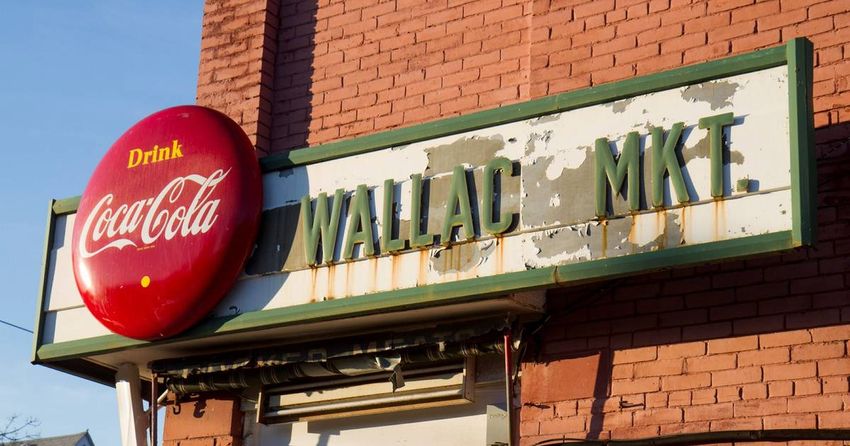  Local group using AI slop in bid to get Toronto scared about convenience stores