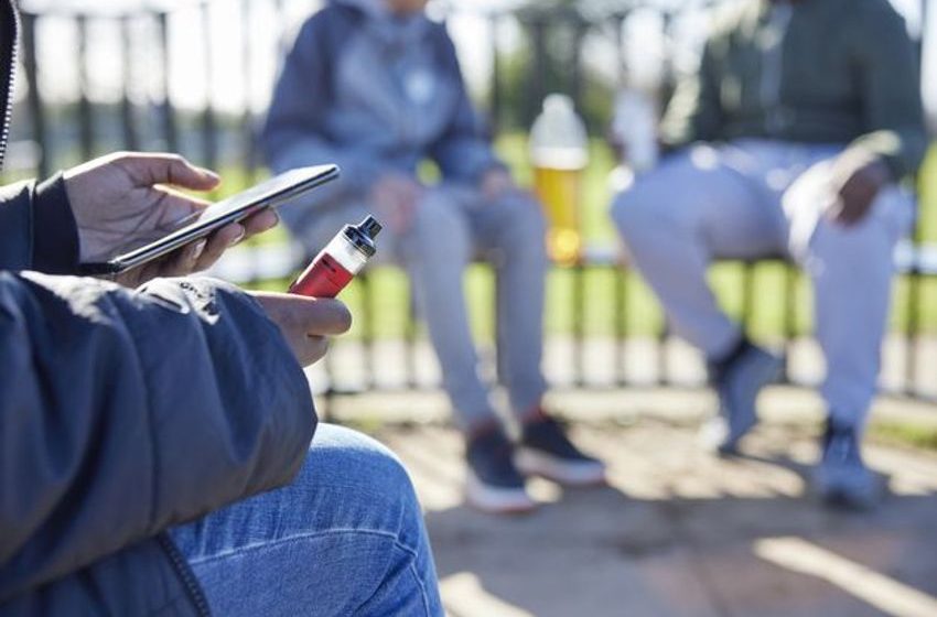  Smoking fears over one in five 15 to 16-year-olds who skipped school in last month