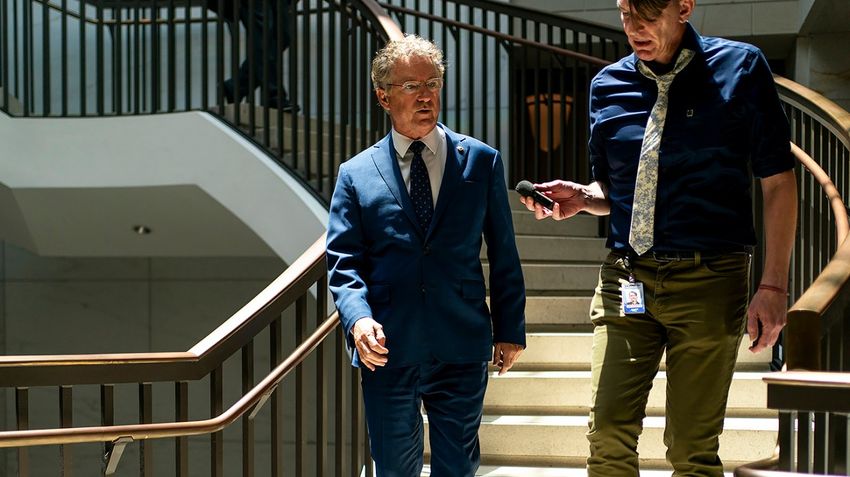  Live updates: Paul stalls shutdown vote as Senate deal inches forward (The Hill)