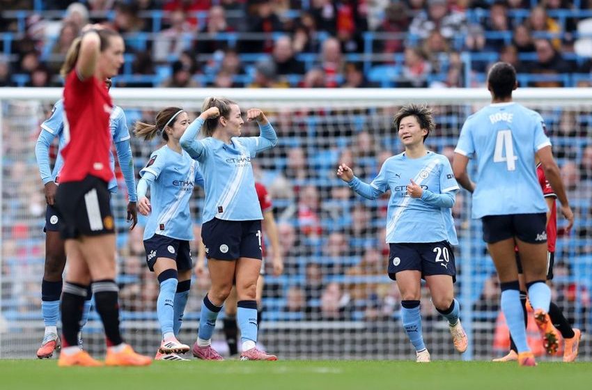  Manchester is blue after Manchester City take all three points in the derby