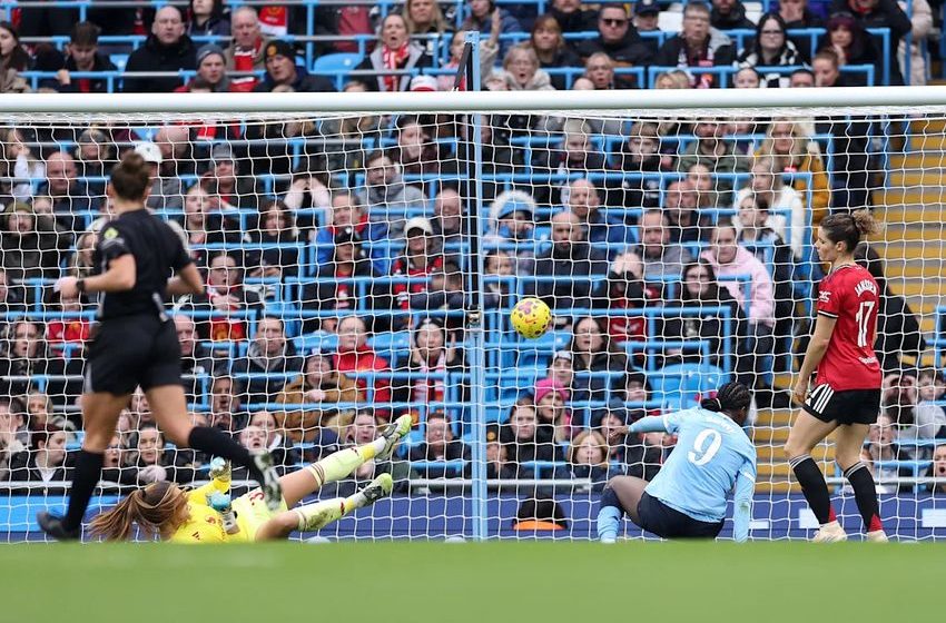  ‘Not good enough’ – Man Utd defender on defeat to rivals Man City