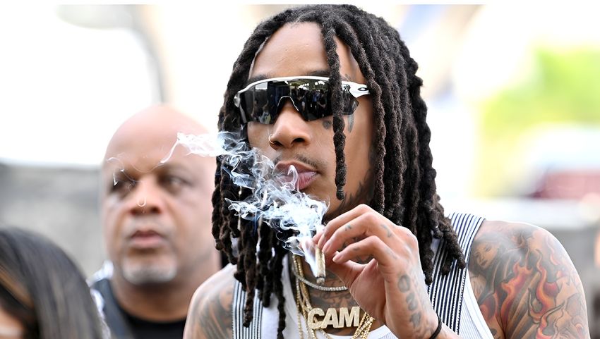  Wiz Khalifa sentenced to nine months in prison for smoking cannabis on stage – Radio47