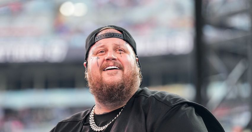  Tennessee Governor Pardons Country Star Jelly Roll, Applauds His ‘Redemptive, Powerful Story’