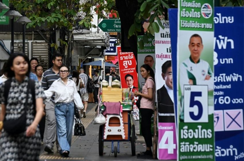  Thailand votes after three prime ministers in two years