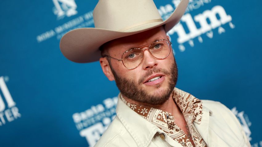  Charley Crockett Cancels Canadian Tour After Being Denied Entry Into Country Over Felony