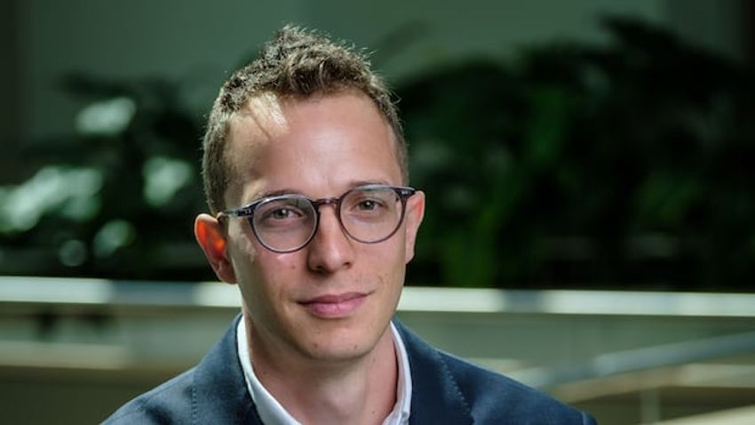  Psychosis rates climb among young people in Ontario, researchers find