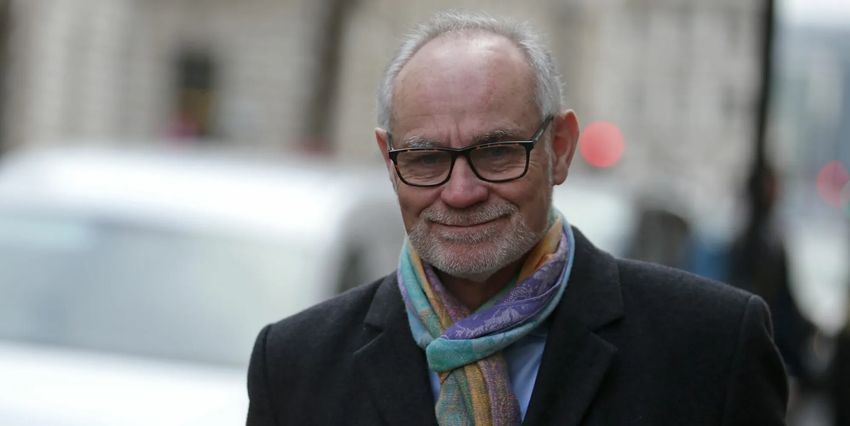  Ex-Tory minister Crispin Blunt fined after pleading guilty to drug possession