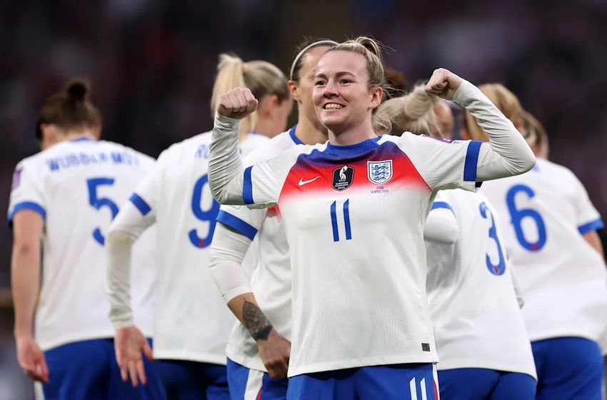  England 1-0 Spain: Hemp goal keeps Lionesses top of World Cup qualifying on Walsh’s 100th cap