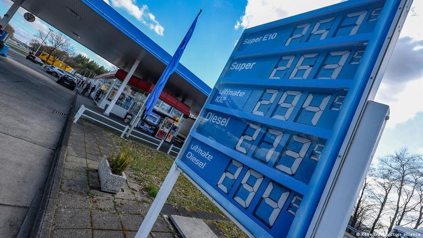  Germany news: New fuel price law prompts huge midday spike