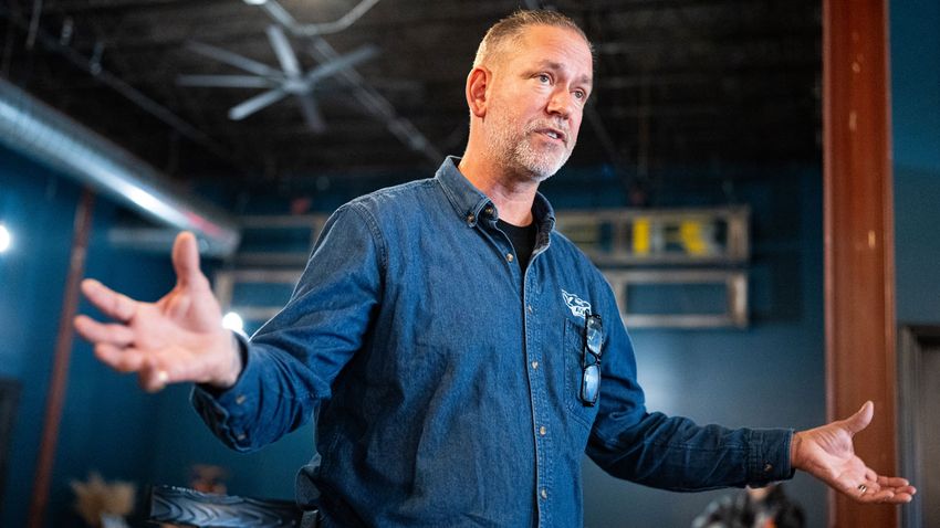  Inside the Nebraska Senate Race Full of Alleged Plants and Double Agents