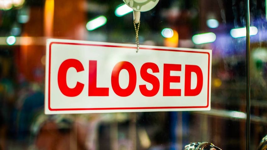  87-year-old retail grocery giant closes a dozen stores across 7 states