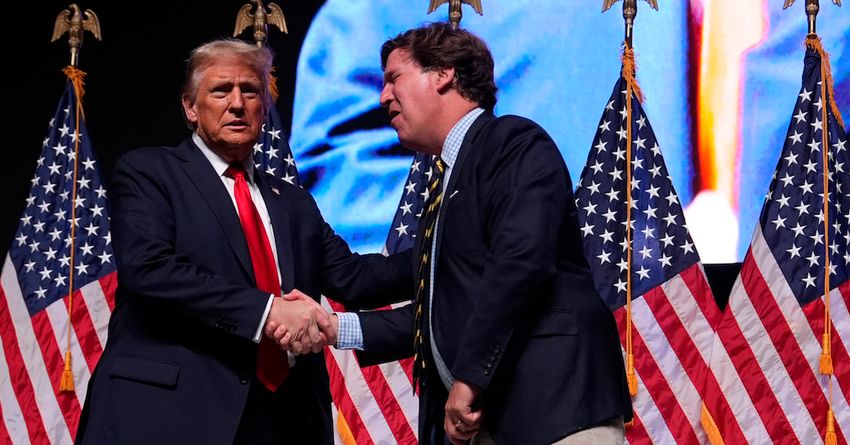  Tucker Carlson Claims Hanging Out With Trump Feels Like ‘Smoking Hash’ — Possibly Because of His ‘Supernatural’ Powers
