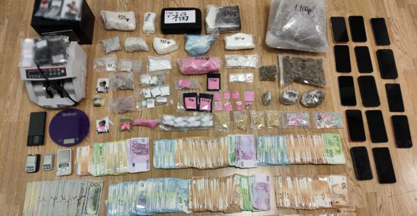  Police dismantle Mykonos drug ring that was using tourist vans to sell cocaine and cannabis