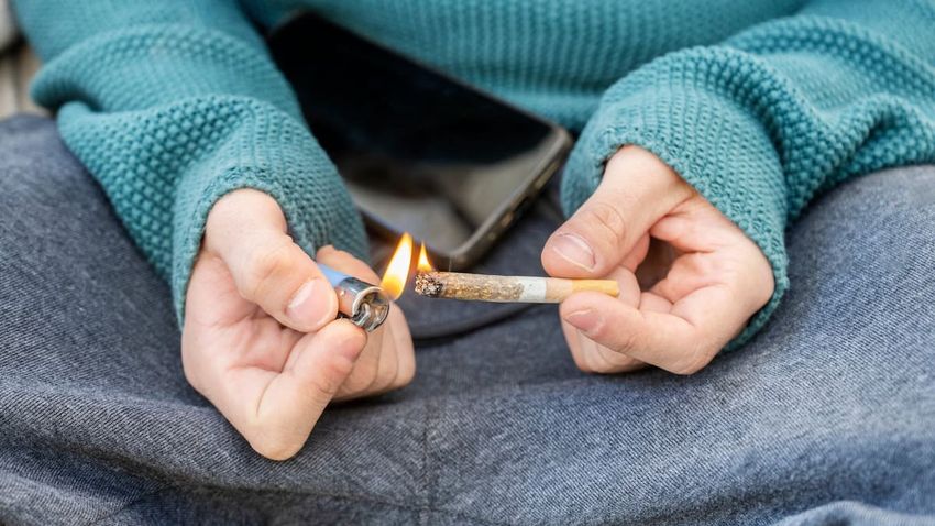  I smoked cannabis for nearly 20 years. Here’s what I wish I knew at 13 – Monica Romano