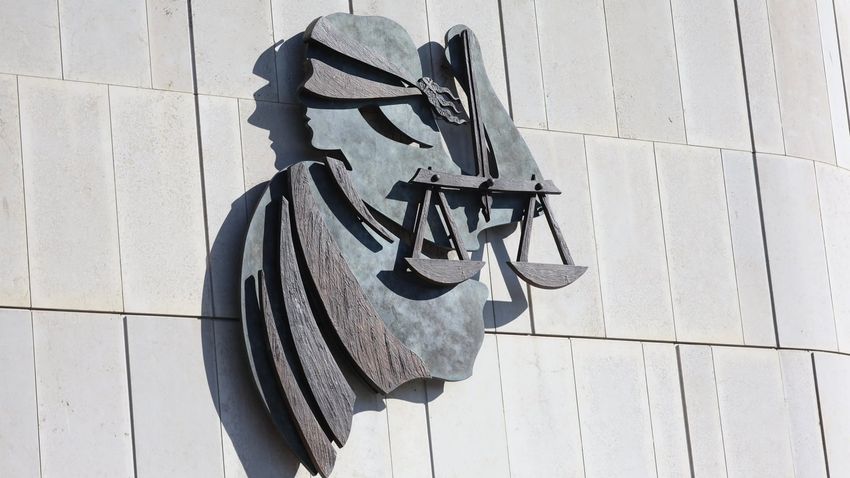  Woman facing cannabis charge ordered to avoid prisons