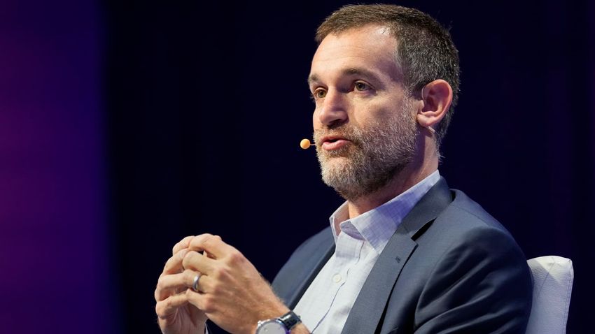  Billionaire John Arnold commits $2.6 million to study online sports betting risk