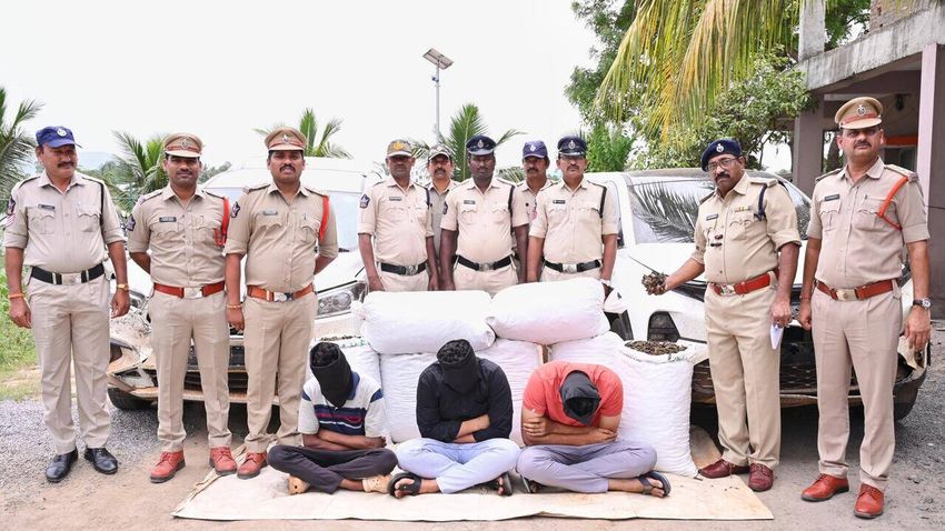 220 kg ganja worth Rs 1 crore seized in Anakapalle, 3 arrested