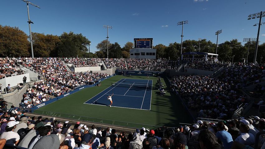  US Open tennis stars complain about overwhelming smell of marijuana taking over the court during matches