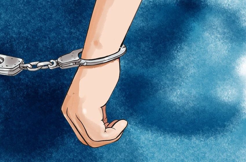  Mini-truck driver arrested with 1,033 kg of marijuana