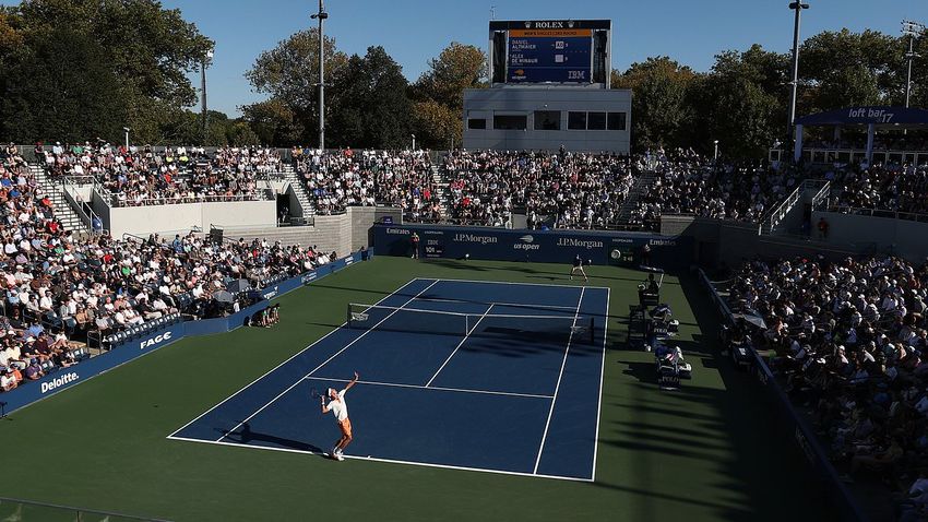  Inside the US Open’s notorious ‘hash court’ – which Alexander Zverev once labelled ‘Snoop Dogg’s living room’ – as British stars contend with ‘one of the worst’ smells at Flushing Meadows