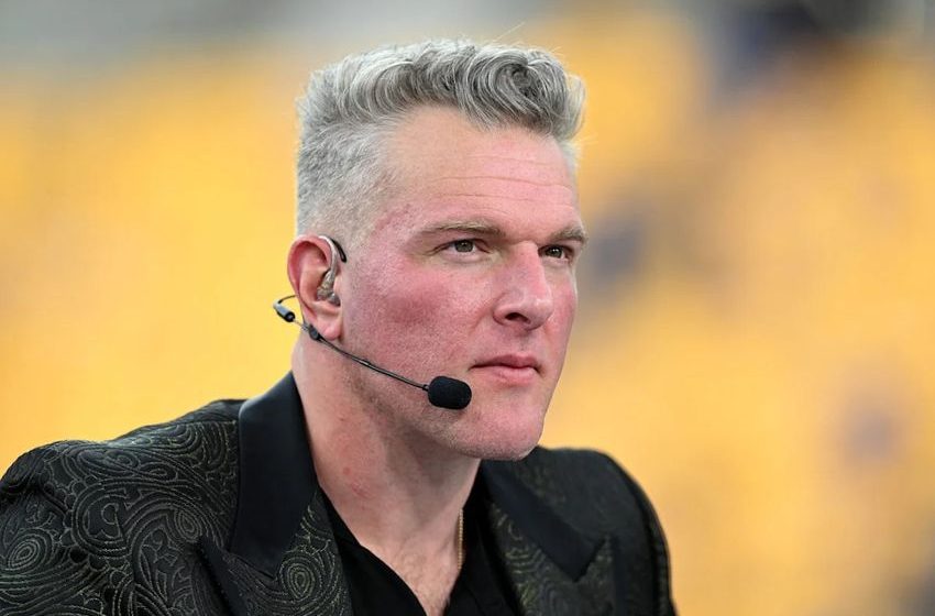  Pat McAfee’s ESPN crew fires shots at him over his ‘burn the sage’ question days after his in-studio controversy