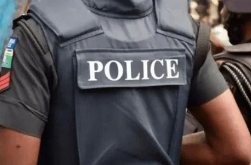  Police seize Indian hemp, arrest three