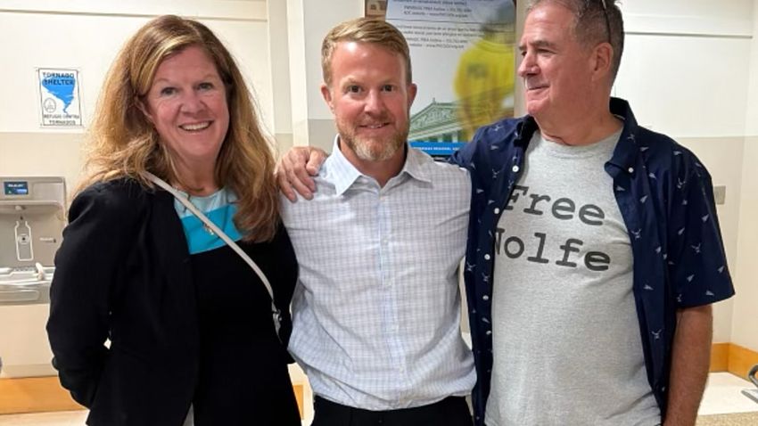  Judge vacates Virginia man’s murder conviction; he walks free after 25 years